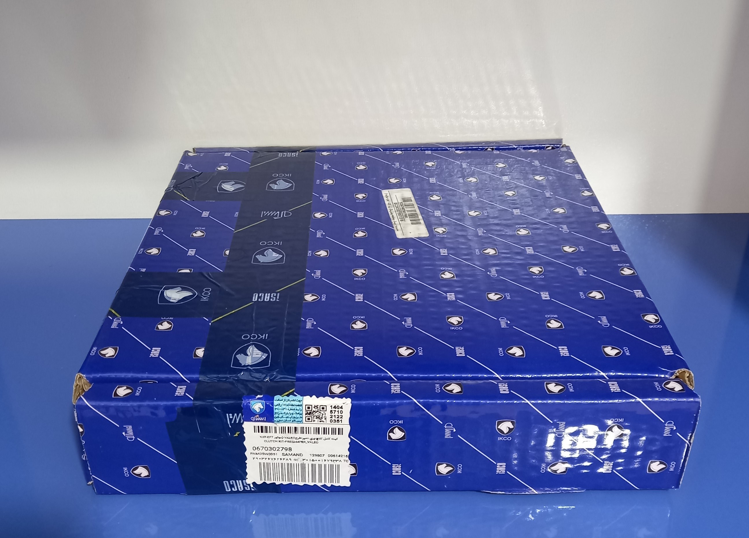 کیت کامل کلاچ ایساکو مناسب پژو ۴۰۵ و پارس ۶ فنره کد ۰۶۷۰۳۰۲۷۹۸